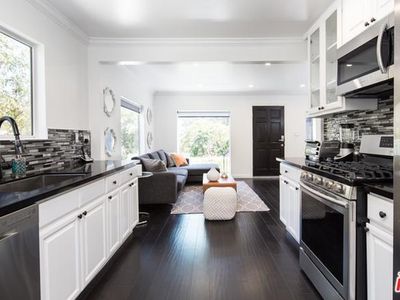 6121 Glen Holly St, Los Angeles, CA, 90068