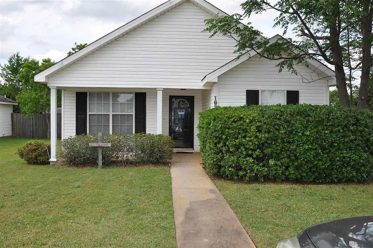 102 Brandonshire Ln photo 1