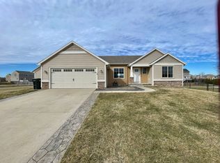 309 Robin Ct, Caledonia, MI 49316