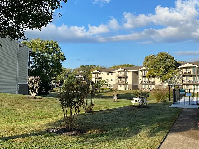 Graycroft & Graybrook Apartments