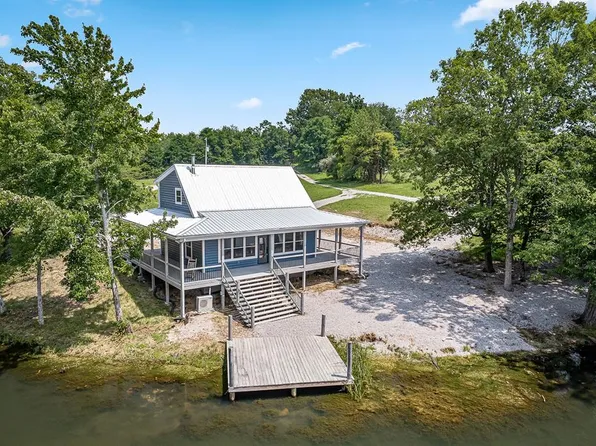 383 McCoy St, Spencer, TN 38585