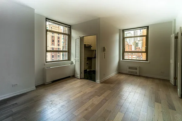 Rented by Halstead Real Estate | media 8