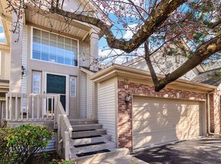 131 Commons Ct, Wheeling, IL 60090