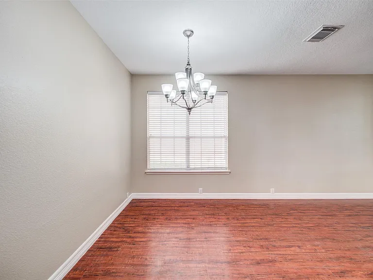 419 Thorpe Springs Dr — Photo 14