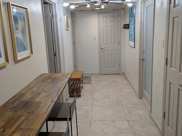 1518 Cecilia Dr — Photo 4