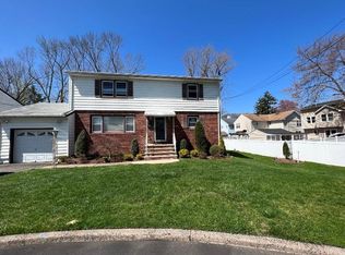 366 Windsor Rd, Bergenfield, NJ 07621