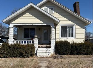 38 N Michigan Ave, Belleville, IL 62221