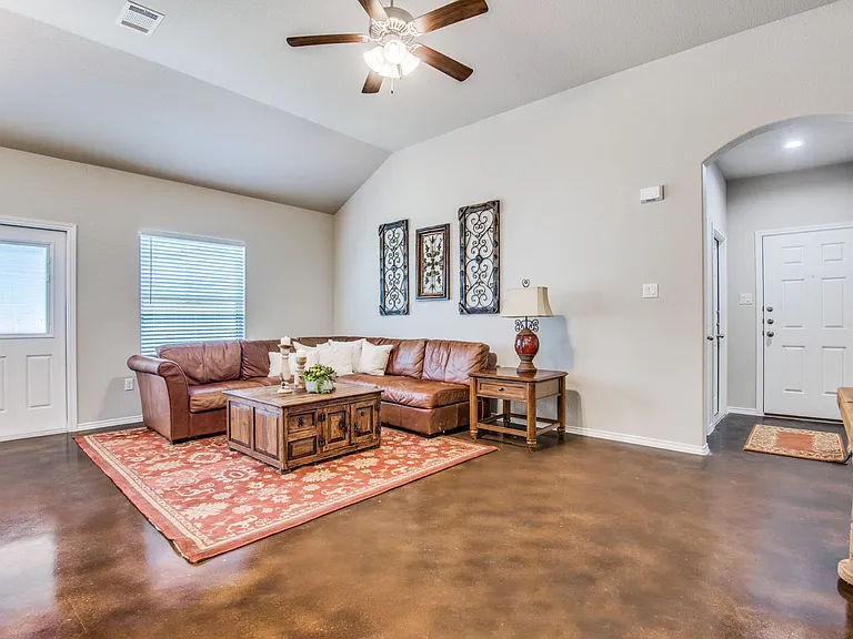 Come live in Knox Ridge! — Photo 9