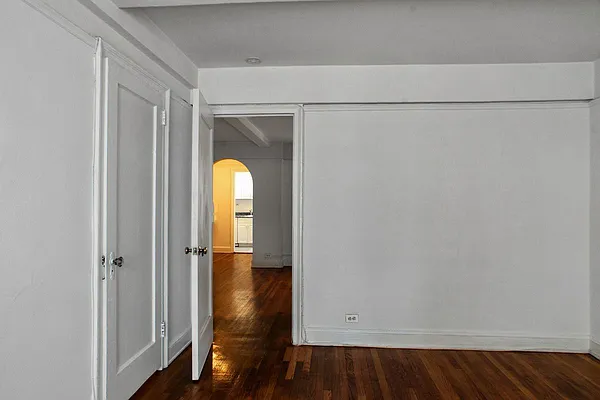 Rented by Grand Group Realty | media 14