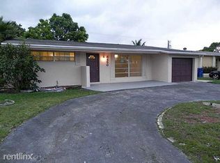 8450 NW 28th Pl, Fort Lauderdale, FL 33322