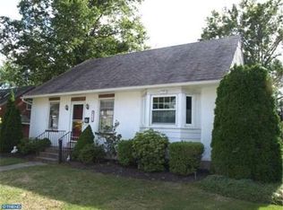 628 Buttonwood St, Perkasie, PA 18944