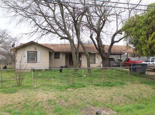 1613 Marsalis Rd, Lancaster, TX 75134