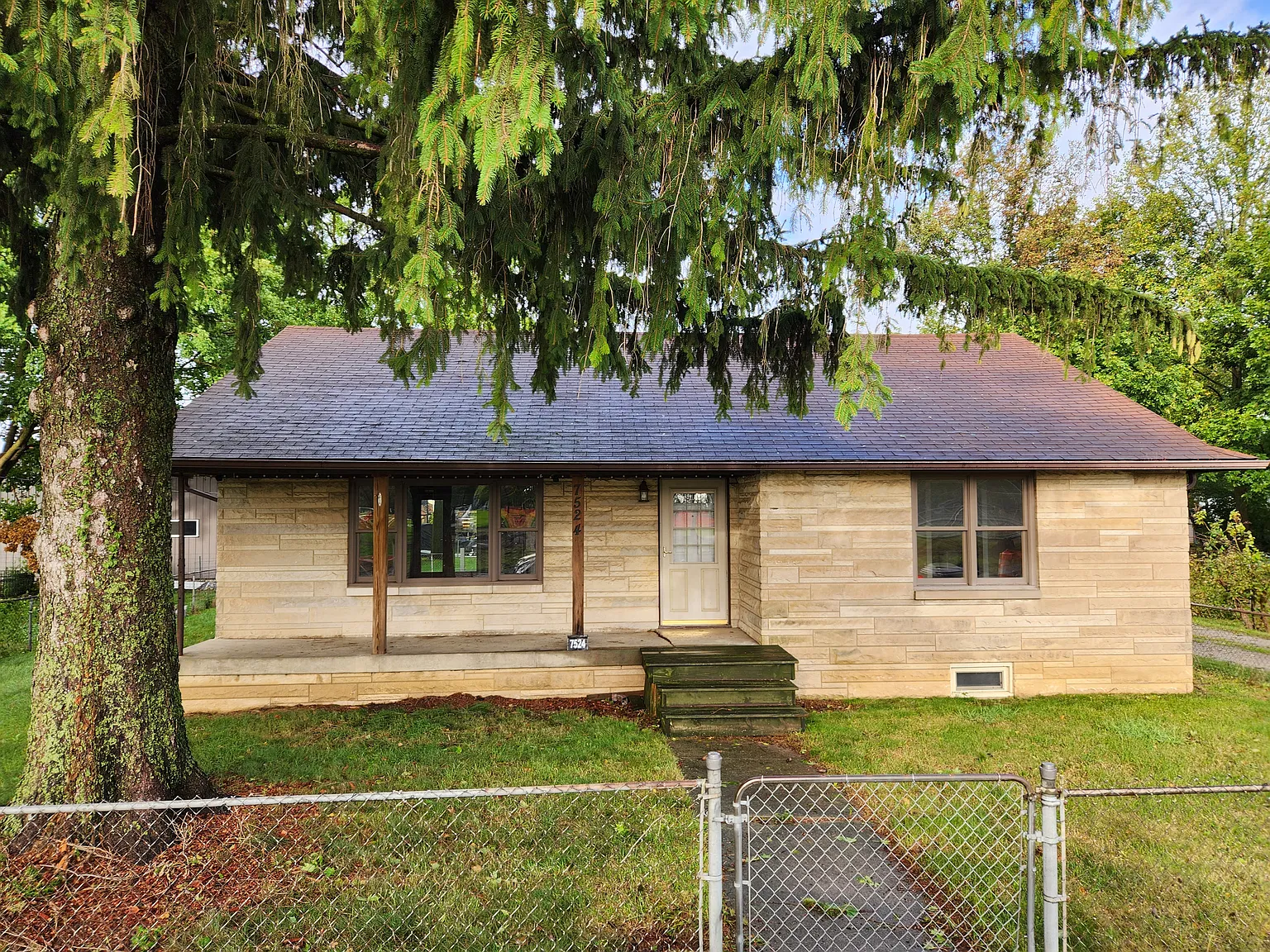 1 bed, 1.5 bath, 1085 sqft, $1,600 — Photo 1