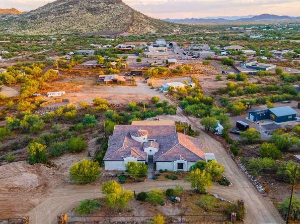 315 E SABROSA Drive, New River, AZ 85087