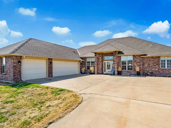 357 SW Matthey Dr, Cache, OK 73527