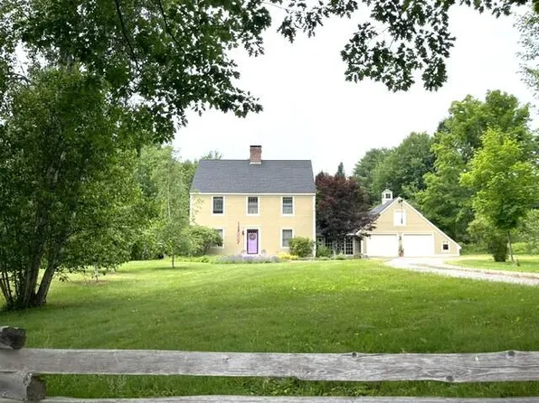 32 Old Fairgrounds Road, Readfield, ME 04355