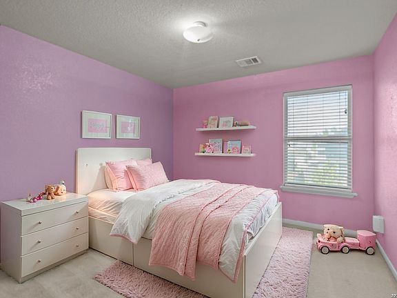3rd image of 4015 Giverny Ct