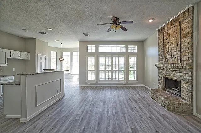 6813 Hickory Hollow Ln — Photo 4