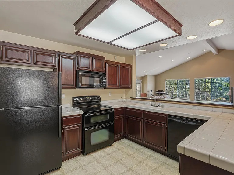 675 Oak Run Trl #301 — Photo 27