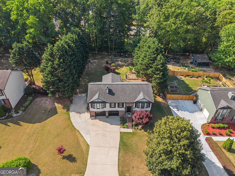 1st image of 3737 Victoria Dr