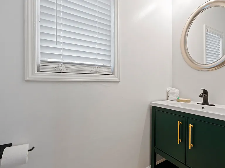 4819 Ocean Blvd — Photo 21