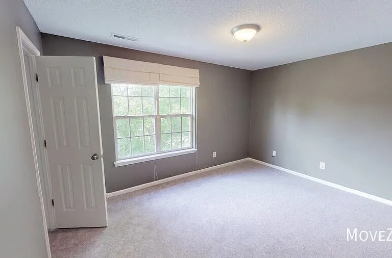 8926 Comstock Ct — Photo 10