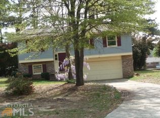 85 Lambert Dr, Carrollton, GA 30116