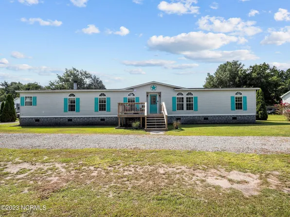 212 Cedar Hollow Court, Sneads Ferry, NC 28460