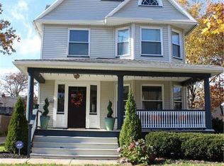 1496 Mars Ave, Lakewood, OH