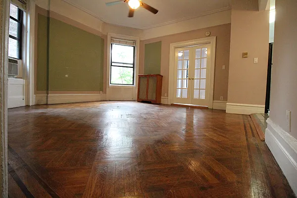 Rented by Luxor Homes & Investment Realty | media 25