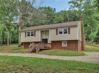 2216 Judes Ferry Rd, Powhatan, VA 23139