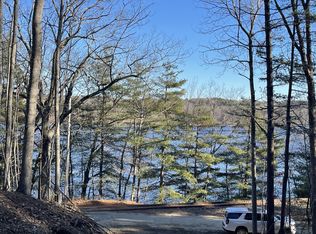 10 Riverside Rd, South Gardiner, ME 04359