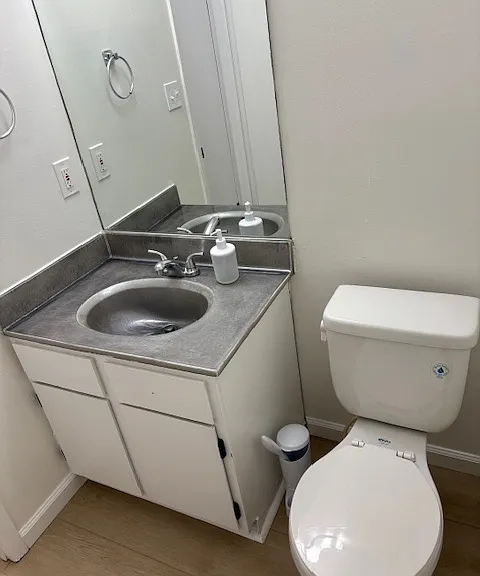 12800 Copper Cliff Ave #B — Photo 8