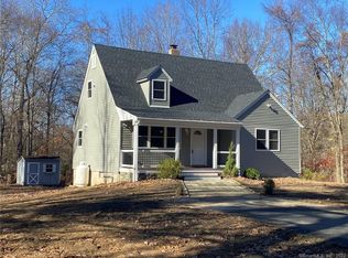 51 Botsford Hill Rd, Newtown, CT 06470