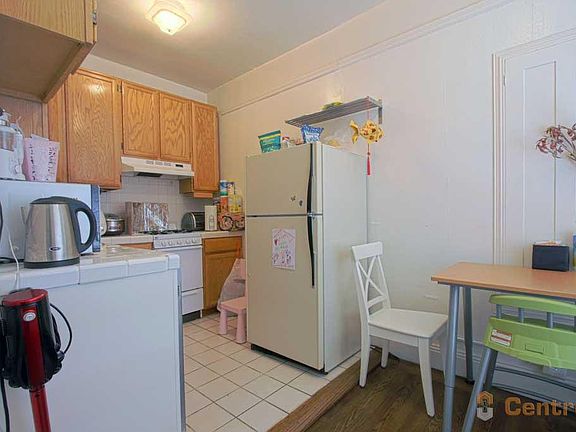 5th image of 1415 Franklin St #37
