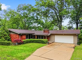 12532 Fee Fee Rd, Saint Louis, MO 63146
