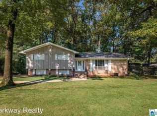 1908 Hickory Ln, Fultondale, AL 35068