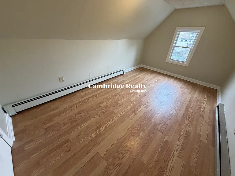 569 Main St #2T — Photo 29