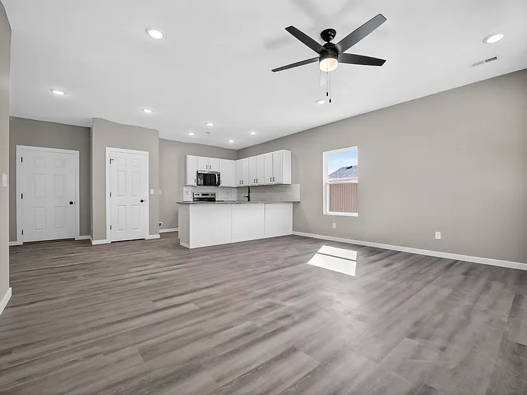 43 Whitley Ln — Photo 12