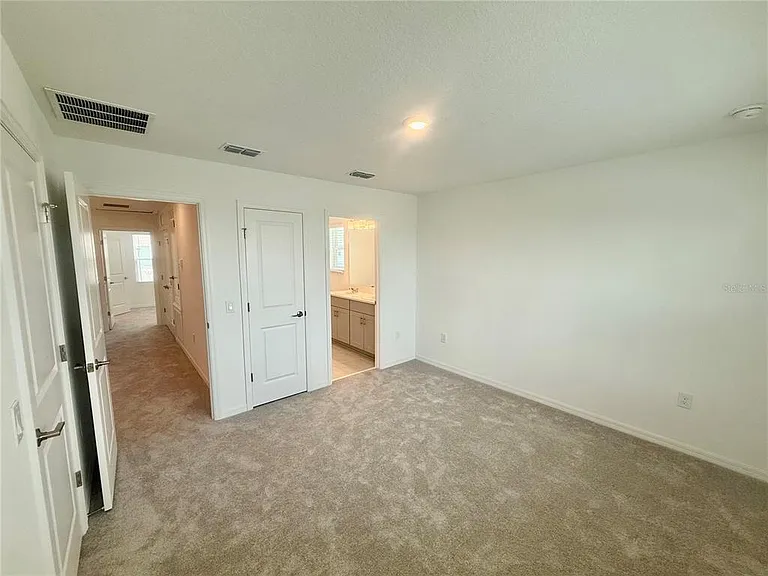 3161 Skyline Loop — Photo 9