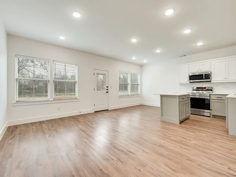 Open Kitchen, Living, Dining