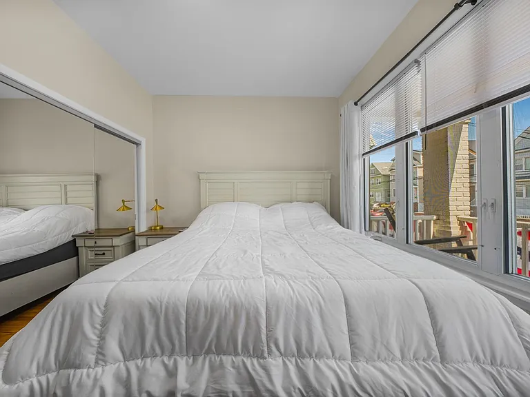 152 W 9th St #1 — Photo 13