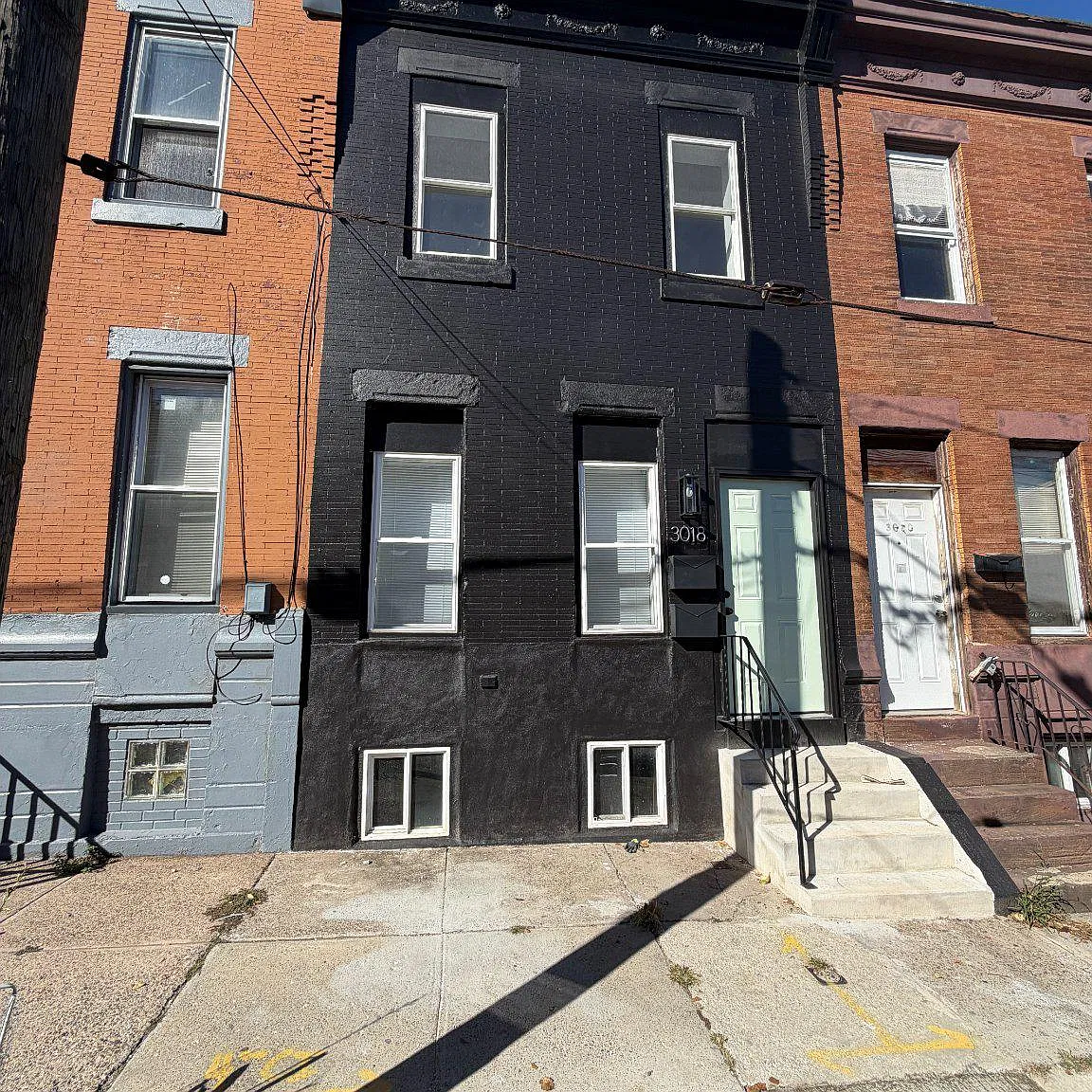 2 bed, 1.0 bath, 800 sqft, $1,600 — Photo 1