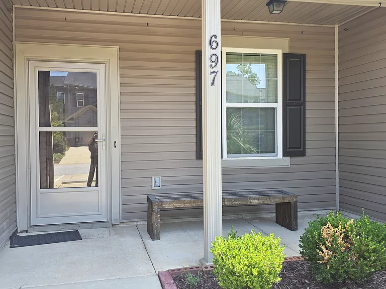697 Red Cedar Ct #1 — Photo 2