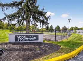 4 White Gate Rd, Wappingers Falls, NY