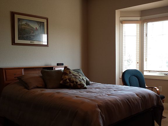 4th image of 17490 Crest Hill Dr