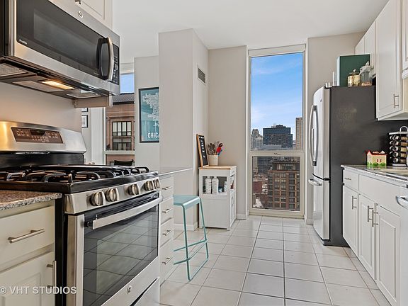 2nd image of 645 N Kingsbury St APT 2309