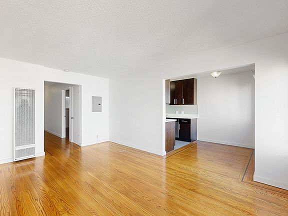 5th image of 1085 S Van Ness Ave #206