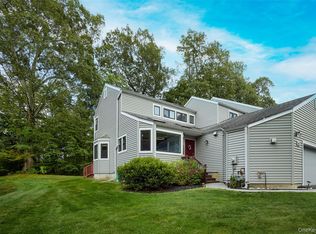 41 Bridle Path Rd, Ossining, NY 10562