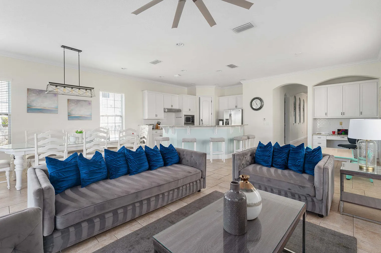 5 bed, 4.0 bath, 3153 sqft, $8,593 — Photo 2